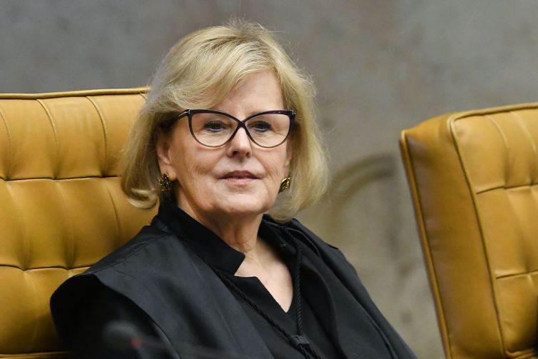 Vista de Rosa Weber adia definição de ação bilionária contra Petrobras